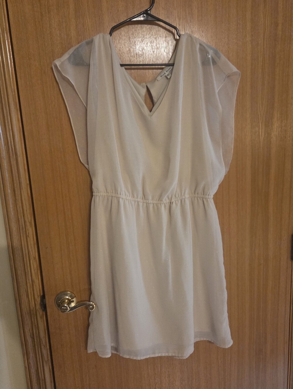 Black Rainn Light Beige V-Neck Chiffon Dress